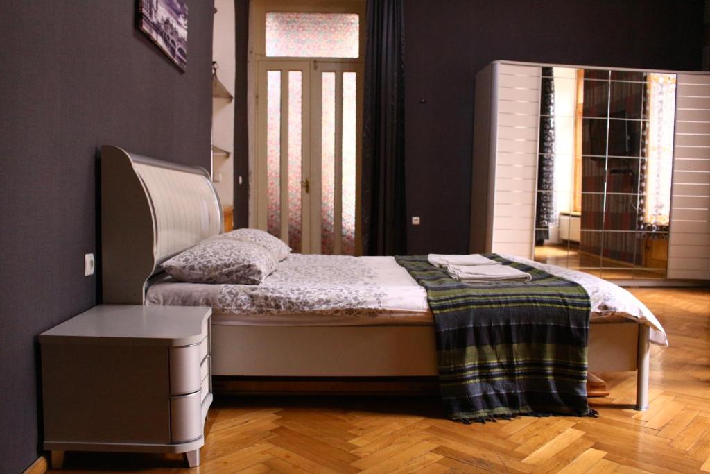 Chonkadze 11 Flat room 6